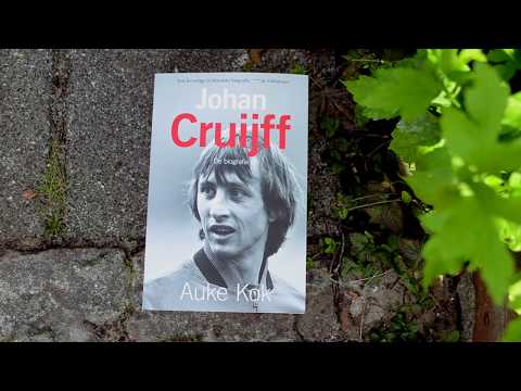 Boektrailer Johan Cruijff, de biografie door Auke Kok. uitgeverij Hollands Diep